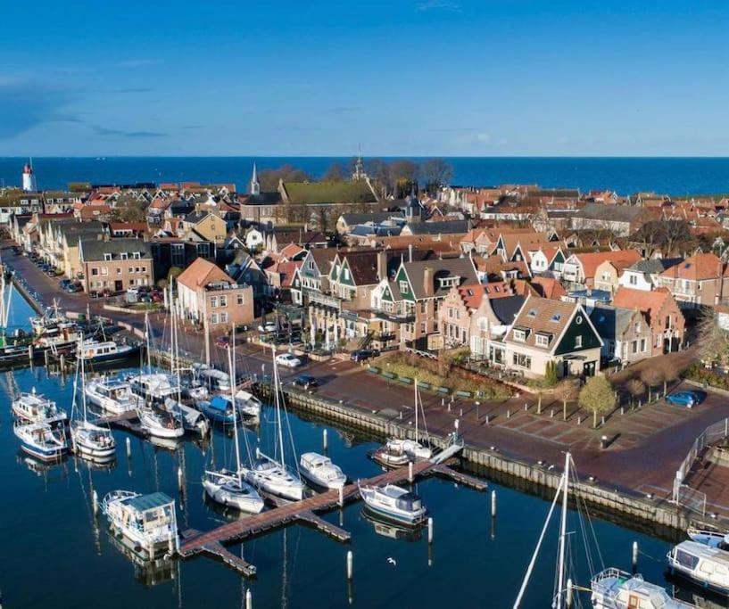 Zeiljacht Op Urk, Nederland Hotel Exterior photo